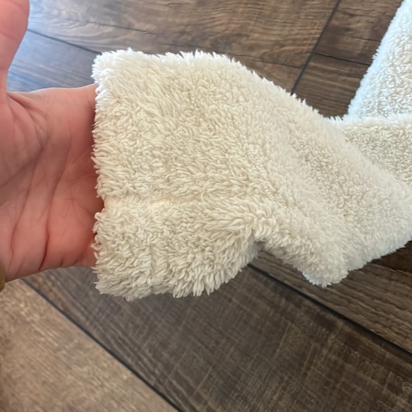 Like new Patagonia Fleece 1/4 zip Pullover - Picture 6 of 7